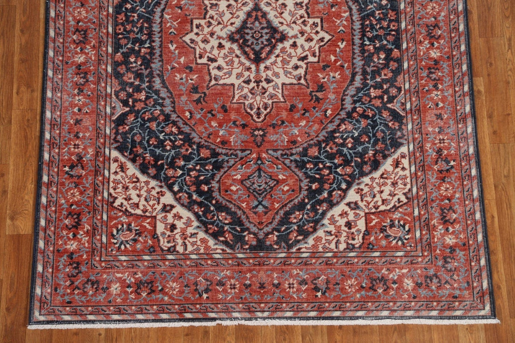 Hand-Knotted Sarouk Farahan Turkish Wool Rug 5x7