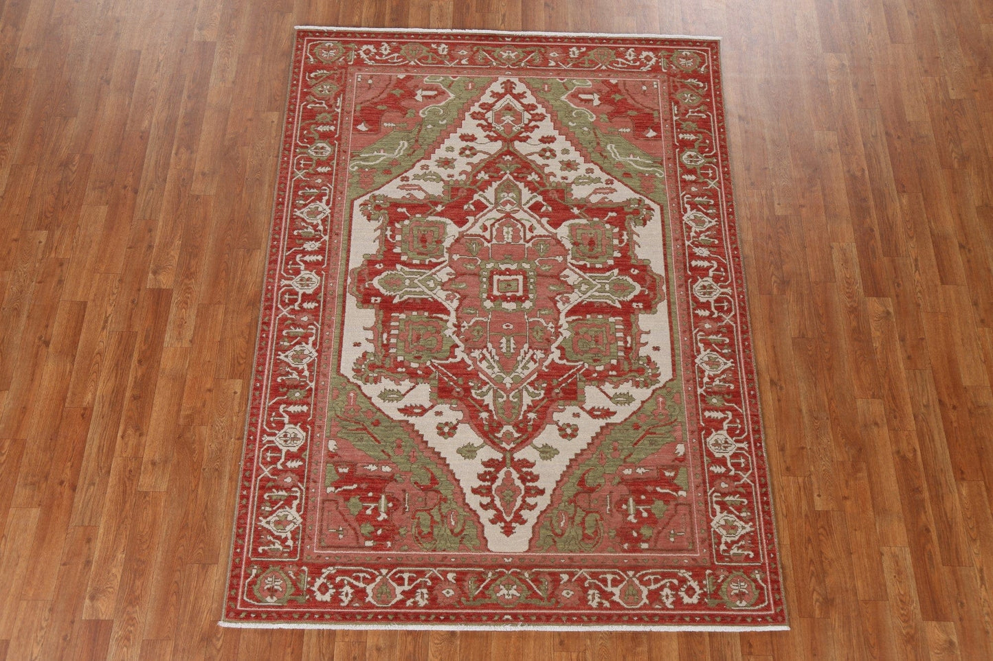 Hand-Knotted Heriz Serapi Turkish Wool Rug 5x7