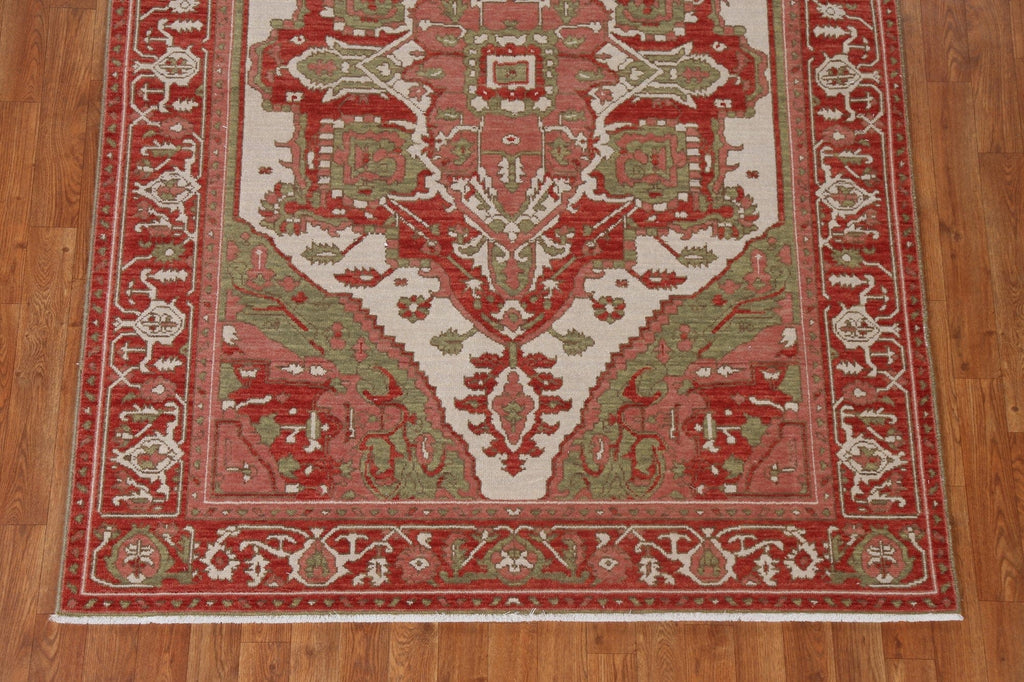 Hand-Knotted Heriz Serapi Turkish Wool Rug 5x7