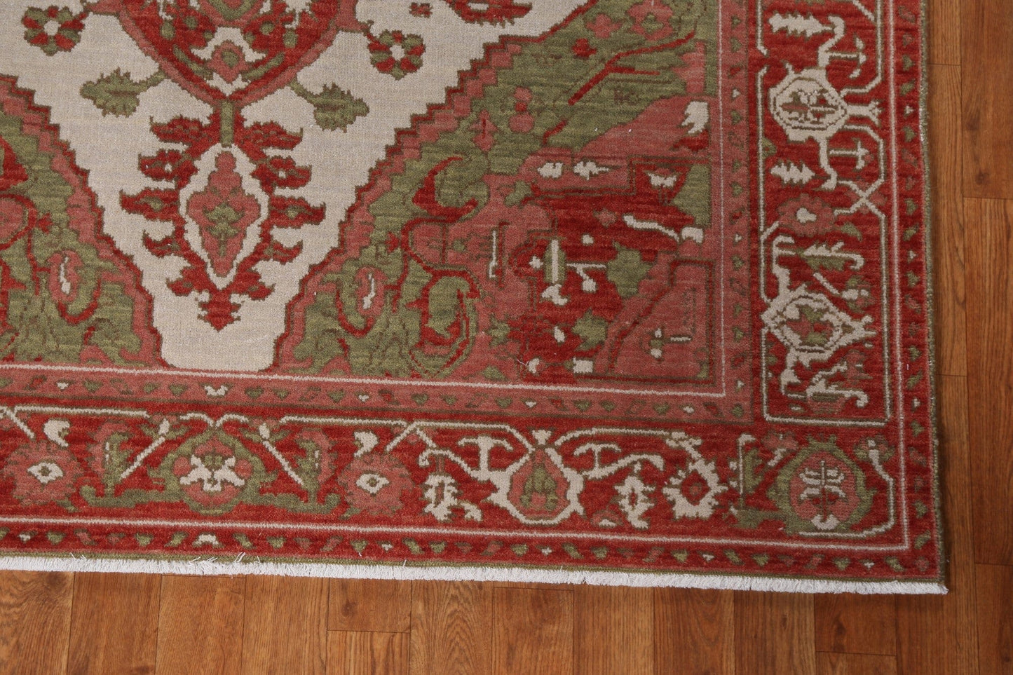 Hand-Knotted Heriz Serapi Turkish Wool Rug 5x7