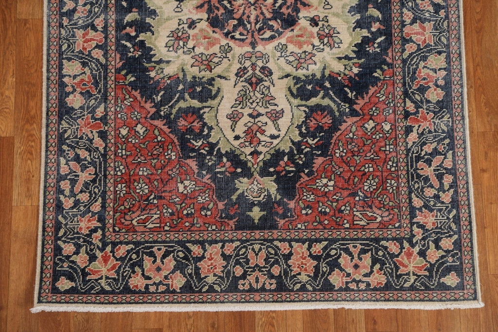 Hand-Knotted Sarouk Farahan Turkish Area Rug 4x6