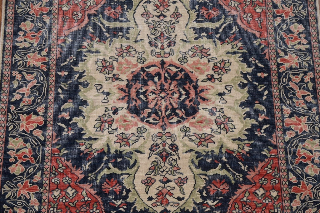 Hand-Knotted Sarouk Farahan Turkish Wool Rug 4x6