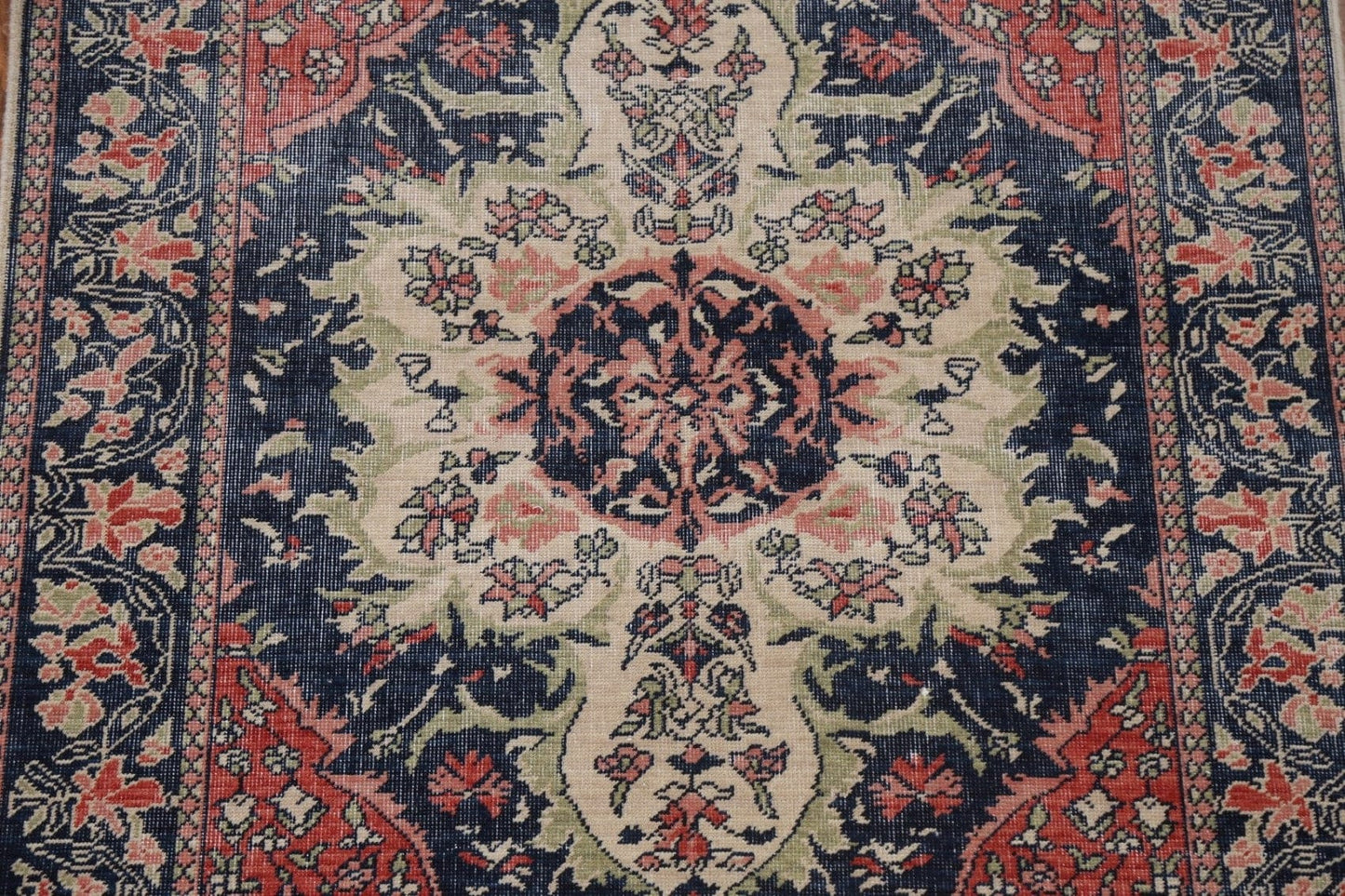 Hand-Knotted Sarouk Farahan Turkish Wool Rug 4x6