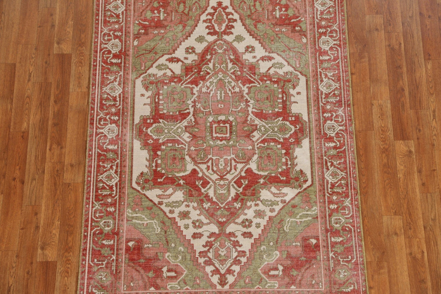 Hand-Knotted Heriz Serapi Turkish Wool Rug 4x6