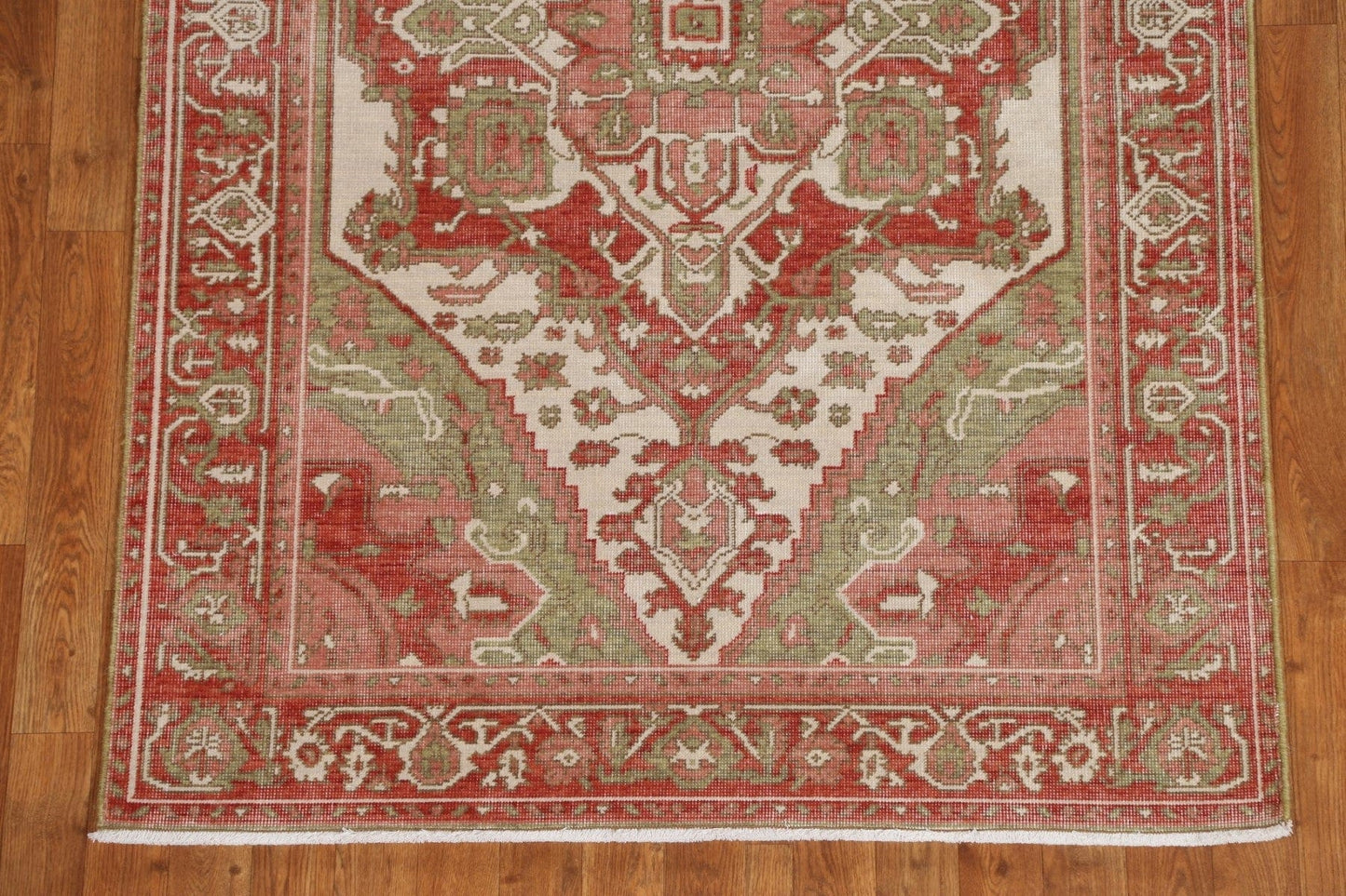 Hand-Knotted Heriz Serapi Turkish Wool Rug 4x6