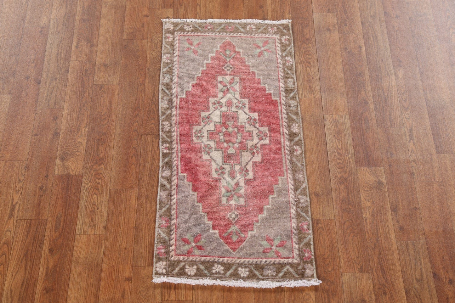 Handmade Wool Anatolian Oriental Rug 2x3