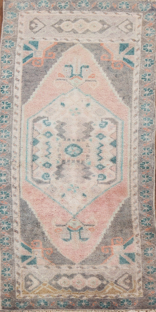 Antique Look Handmade Oriental Wool Rug 2x4