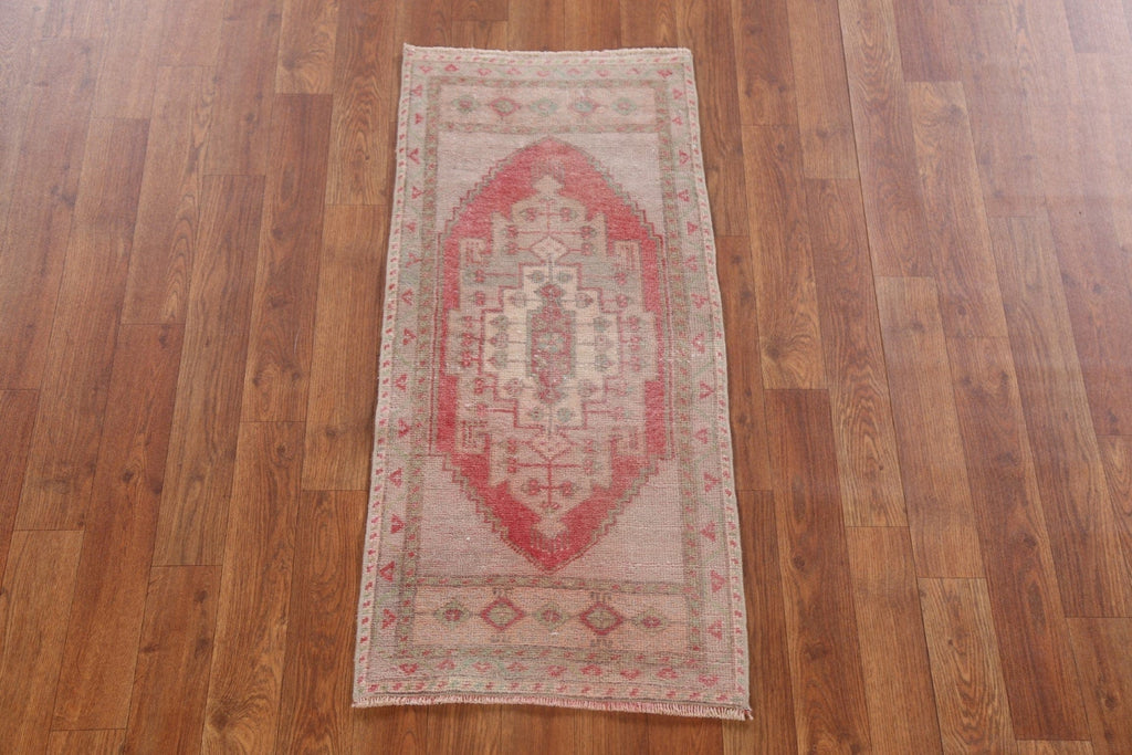 Vintage Geometric Oushak Oriental Wool Rug 2x3