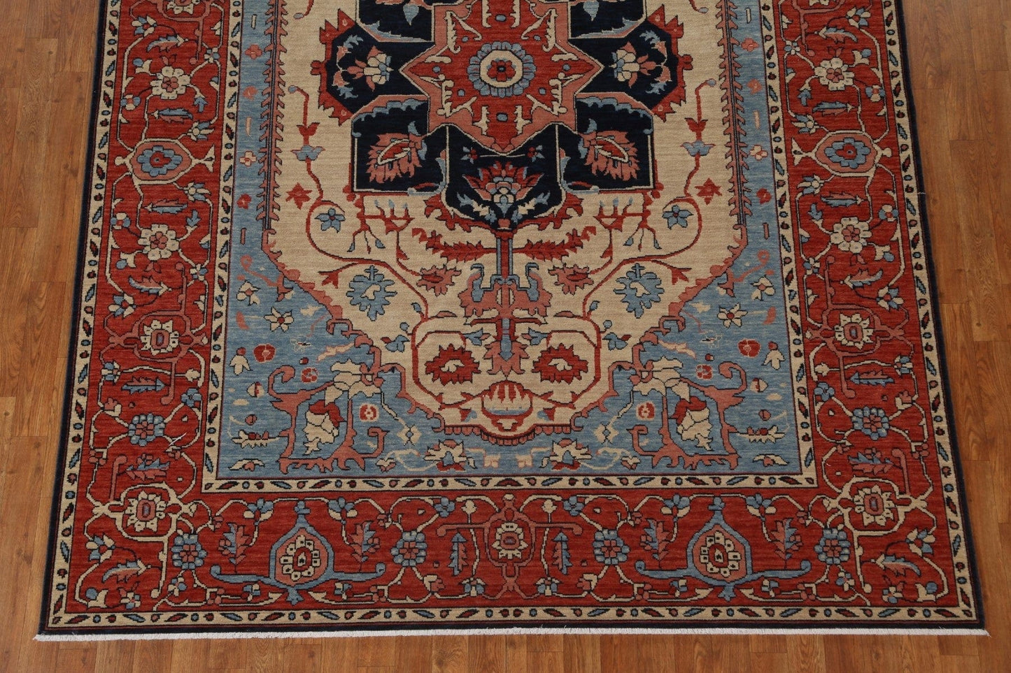 Hand-Knotted Heriz Serapi Turkish Wool Rug 7x10