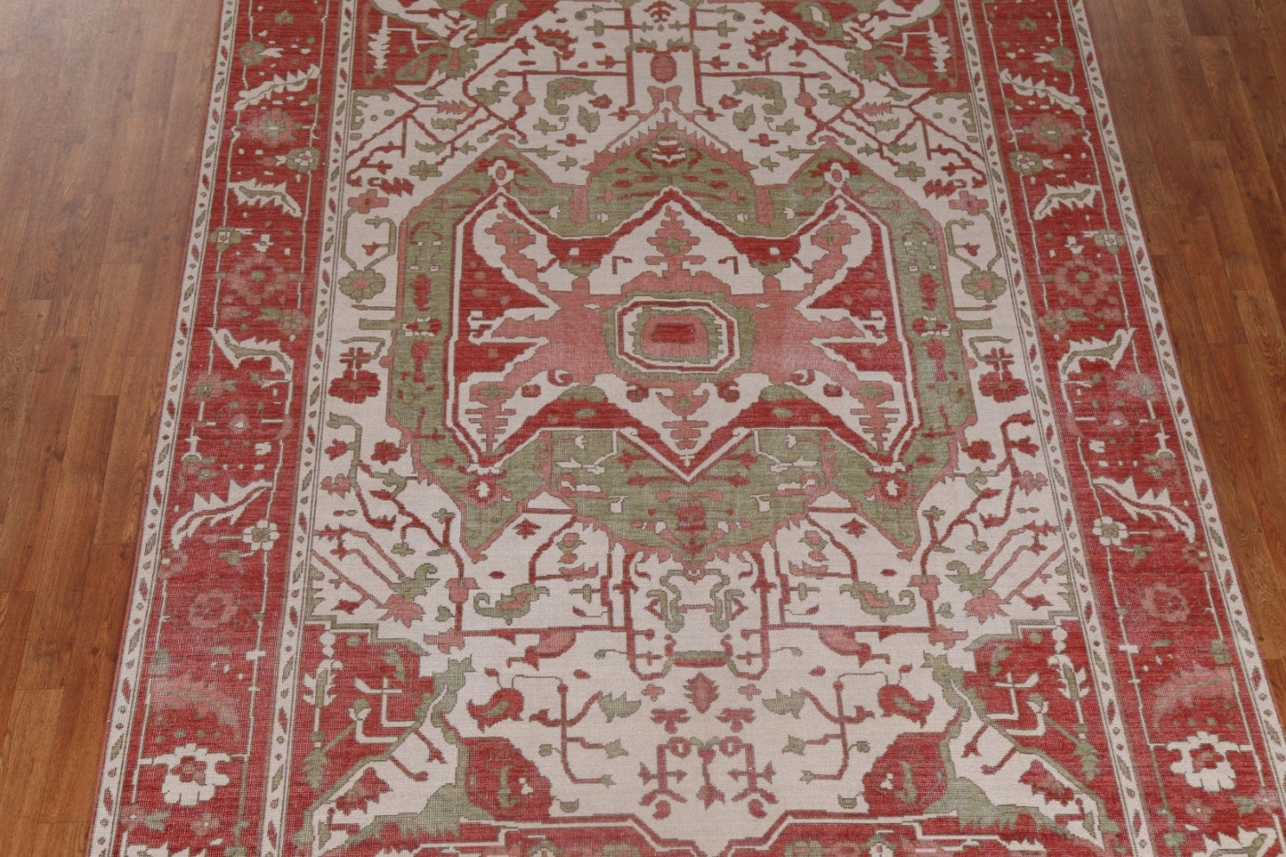 Hand-Knotted Wool Heriz Serapi Turkish Rug 7x10