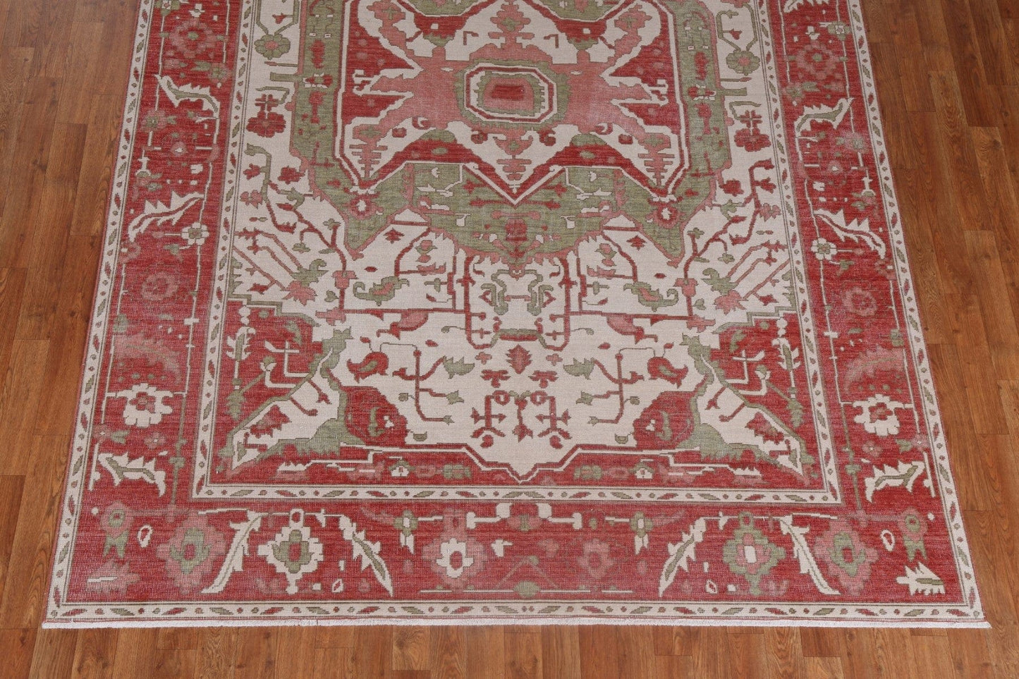 Hand-Knotted Wool Heriz Serapi Turkish Rug 7x10