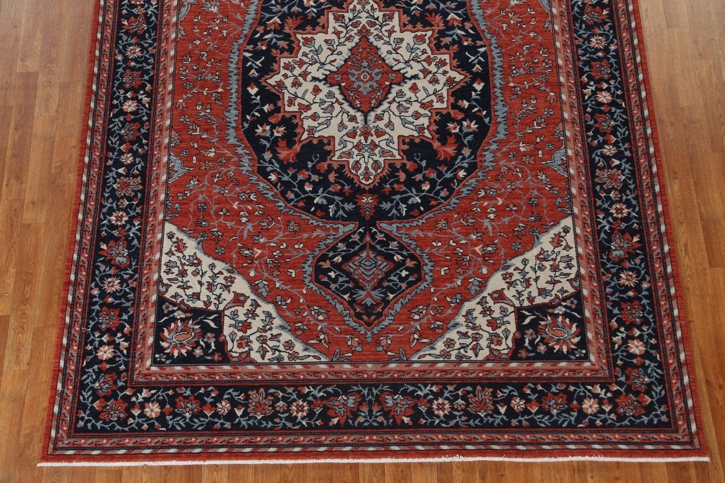 Hand-Knotted Wool Sarouk Farahan Turkish Rug 7x10