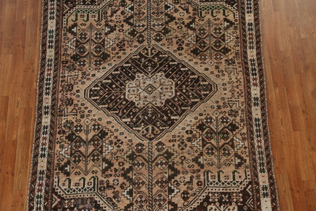 Tribal Vintage Shiraz Persian Wool Rug 5x8