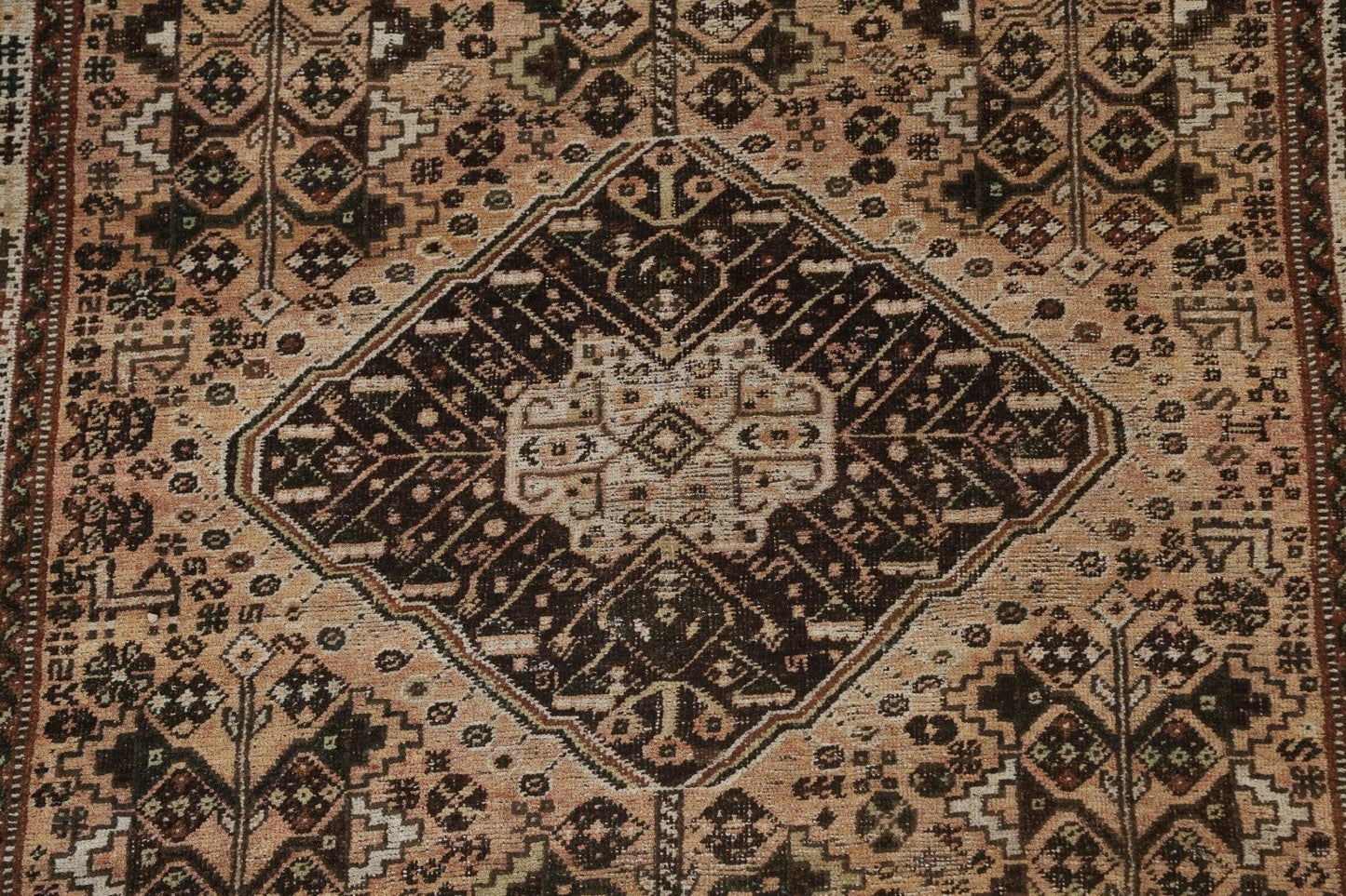 Tribal Vintage Shiraz Persian Wool Rug 5x8