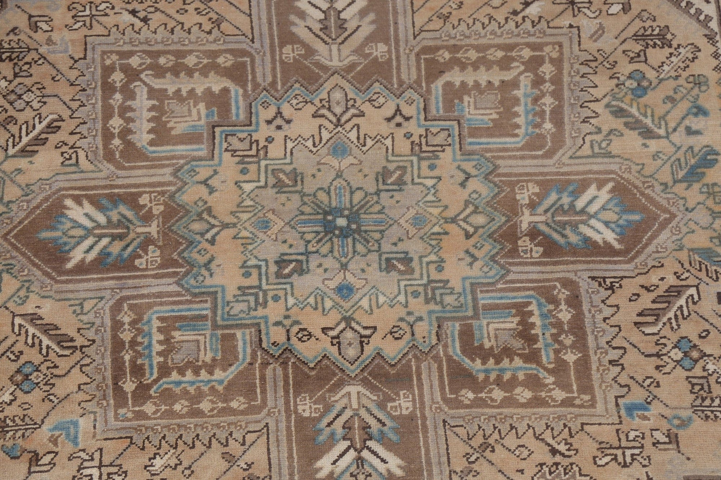 Geometric Wool Heriz Persian Area Rug 7x9