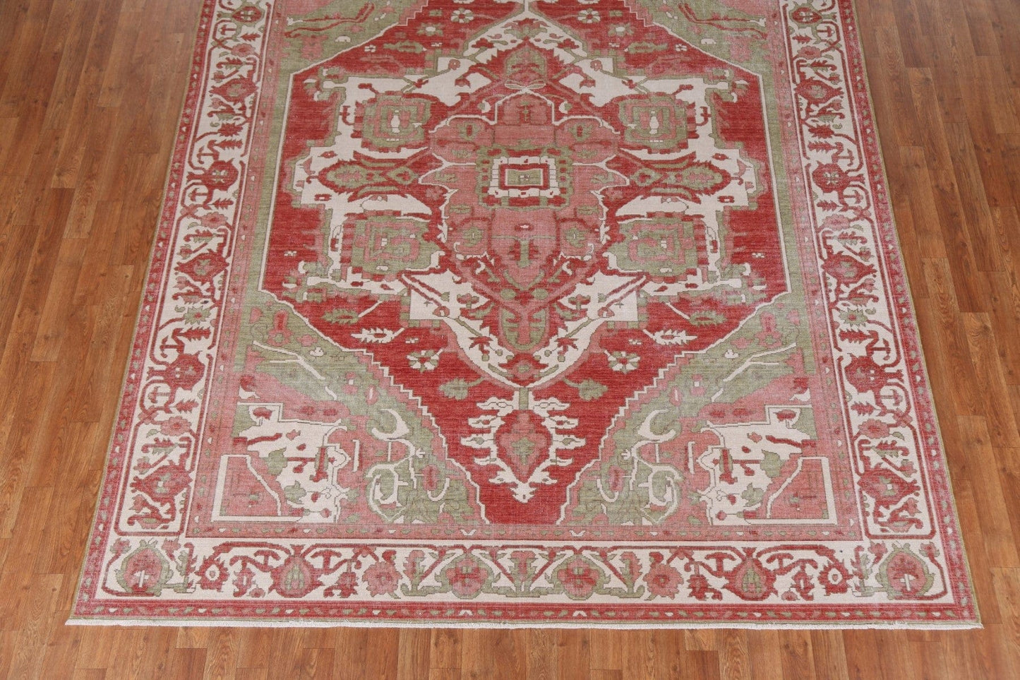 Hand-Knotted Heriz Serapi Turkish Wool Rug 8x10