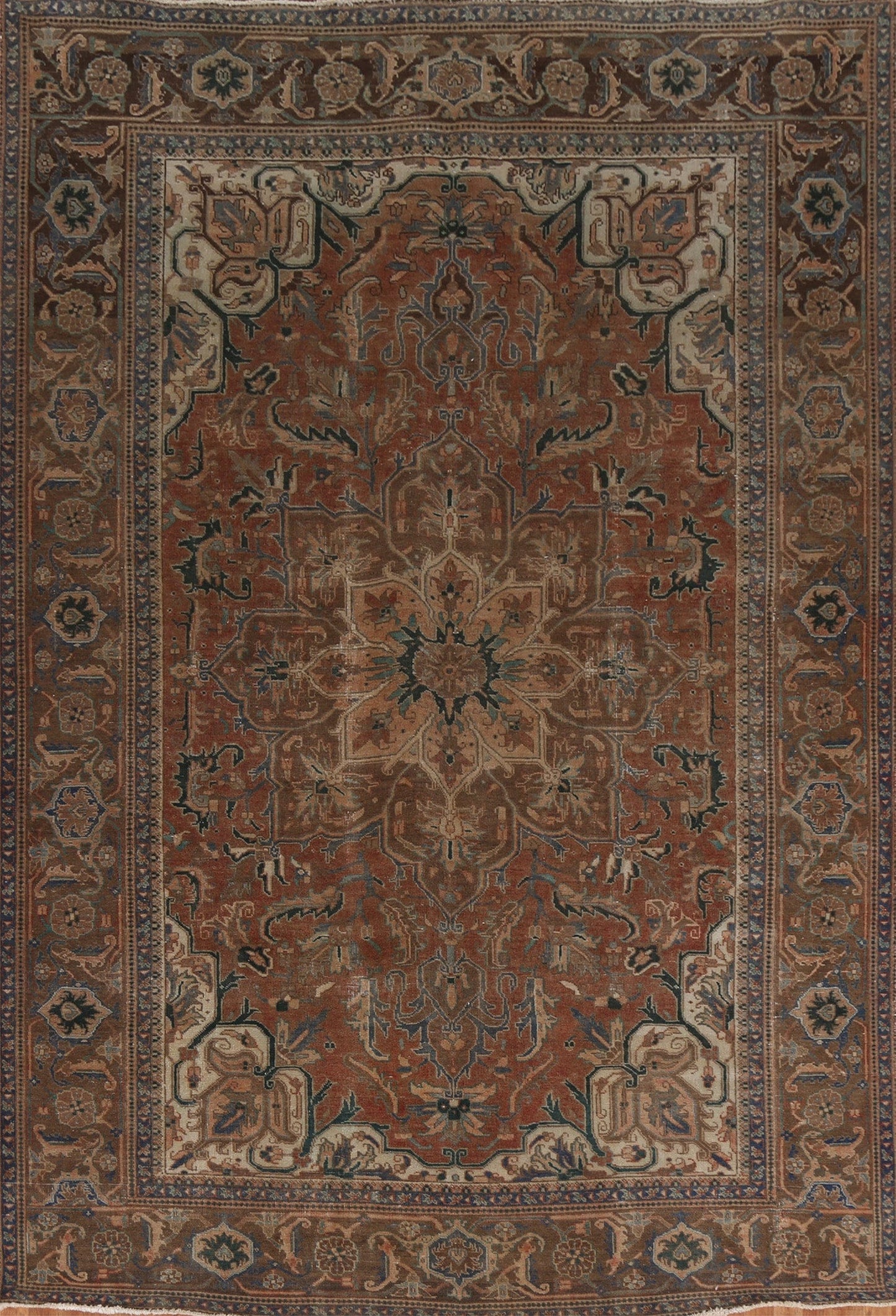 Hand-Knotted Wool Heriz Persian Area Rug 8x11