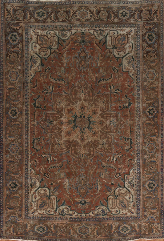 Hand-Knotted Wool Heriz Persian Area Rug 8x11