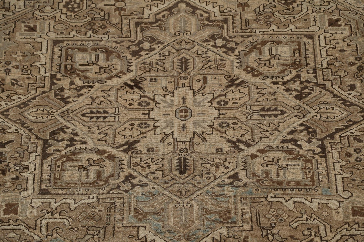 Geometric Wool Heriz Persian Area Rug 8x11