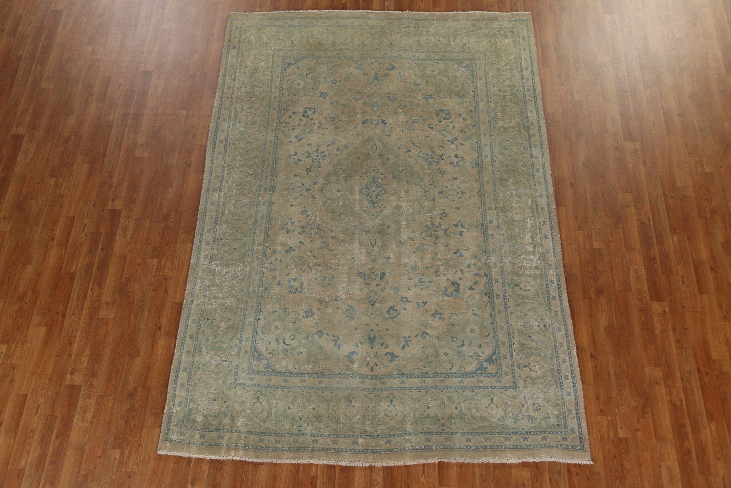 Traditional Floral Wool Mashad Persian Area Rug 6x9