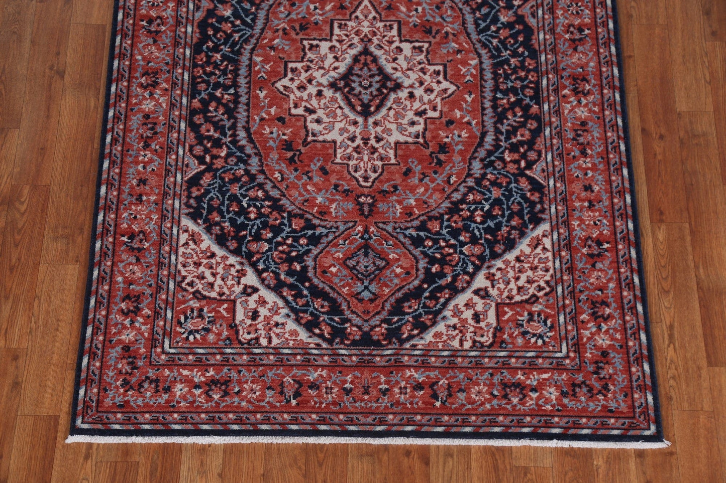 Hand-Knotted Sarouk Farahan Wool Turkish Rug 4x6