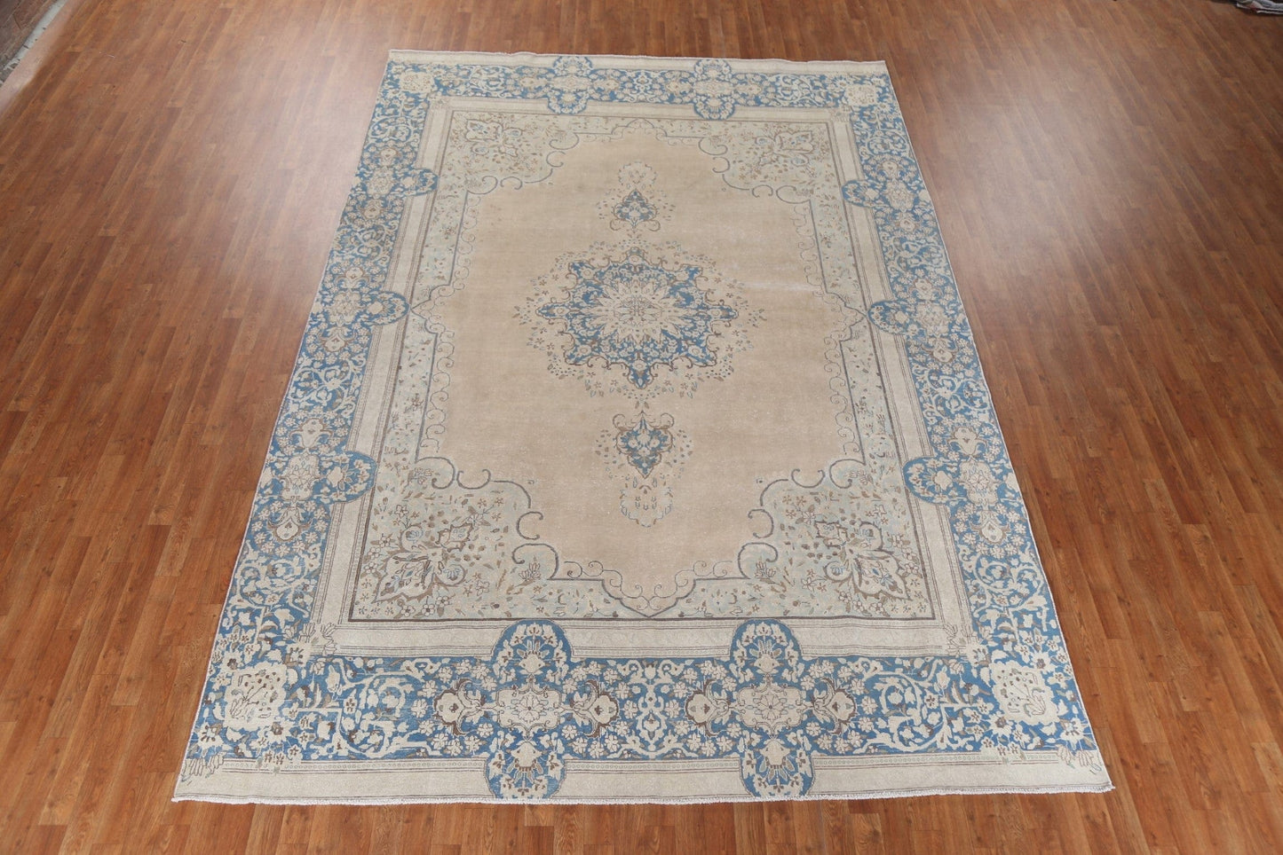 Floral Medallion Kerman Persian Area Rug 9x13