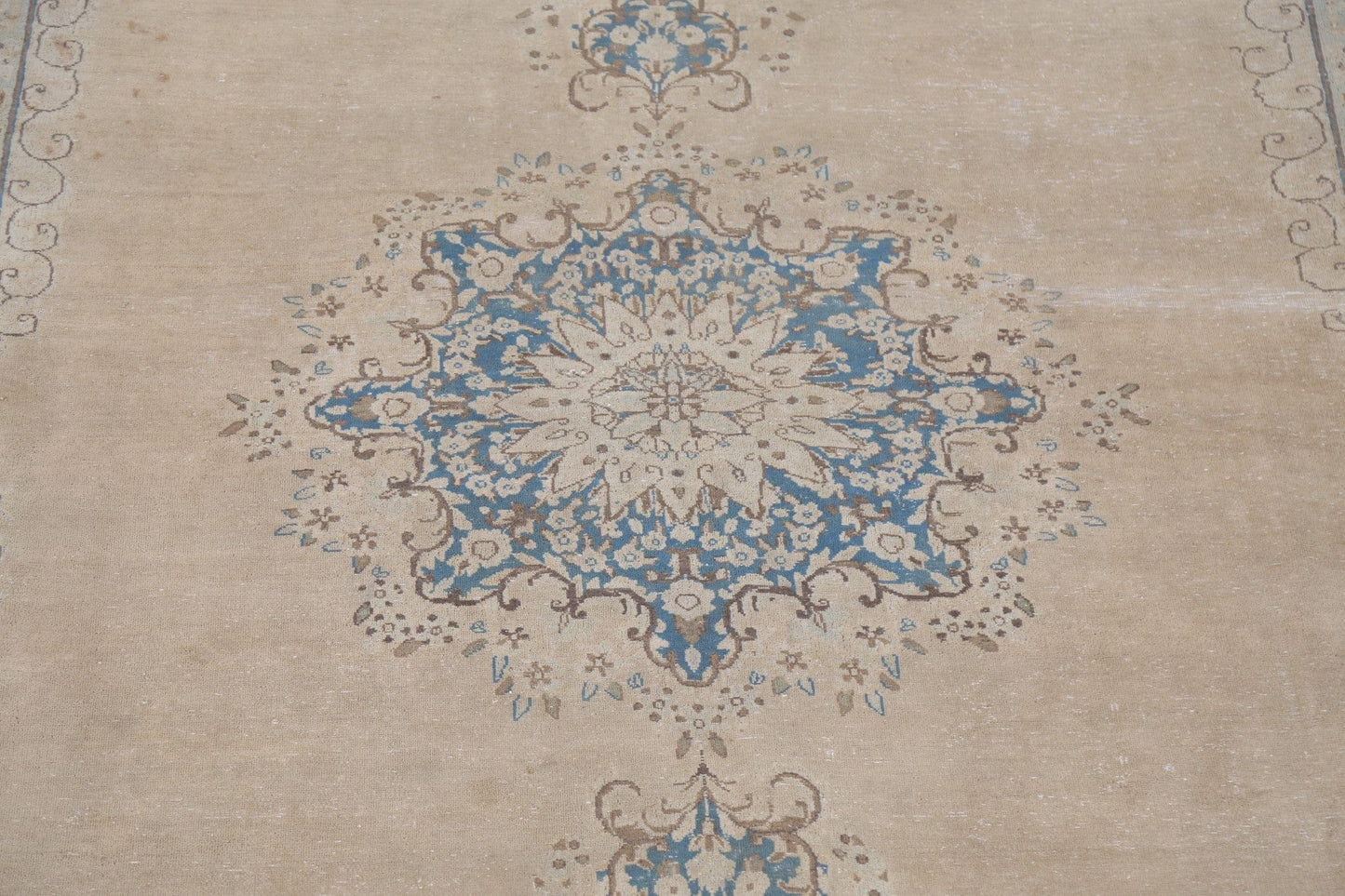 Floral Medallion Kerman Persian Area Rug 9x13