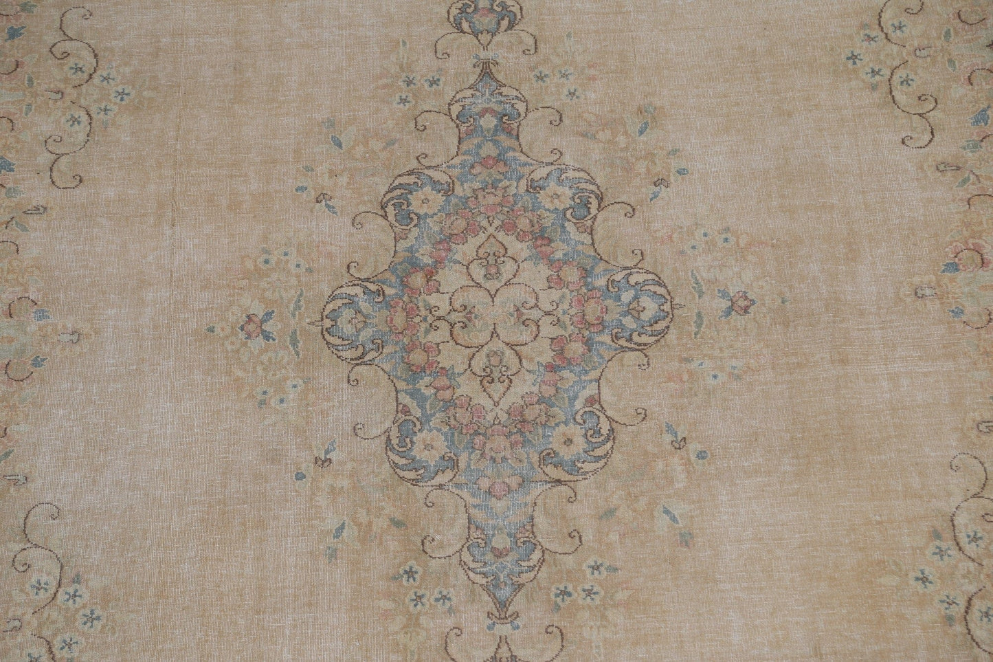 Distressed Floral Kerman Persian Area Rug 7x10