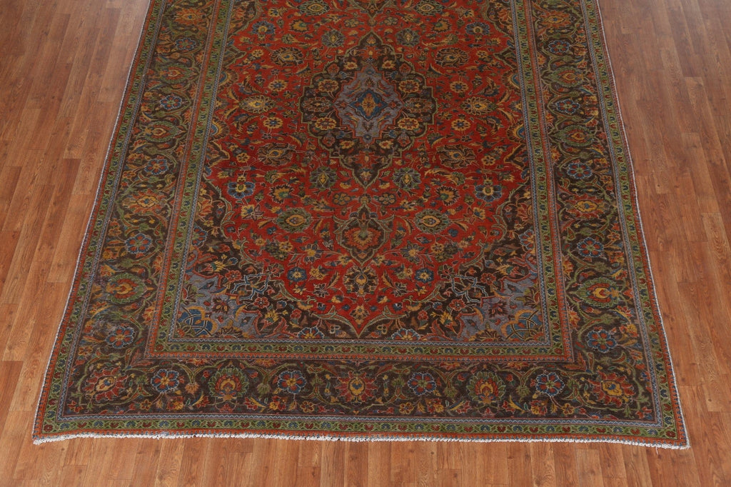 Traditional Distressed Kashan Persian Area Rug 8x11