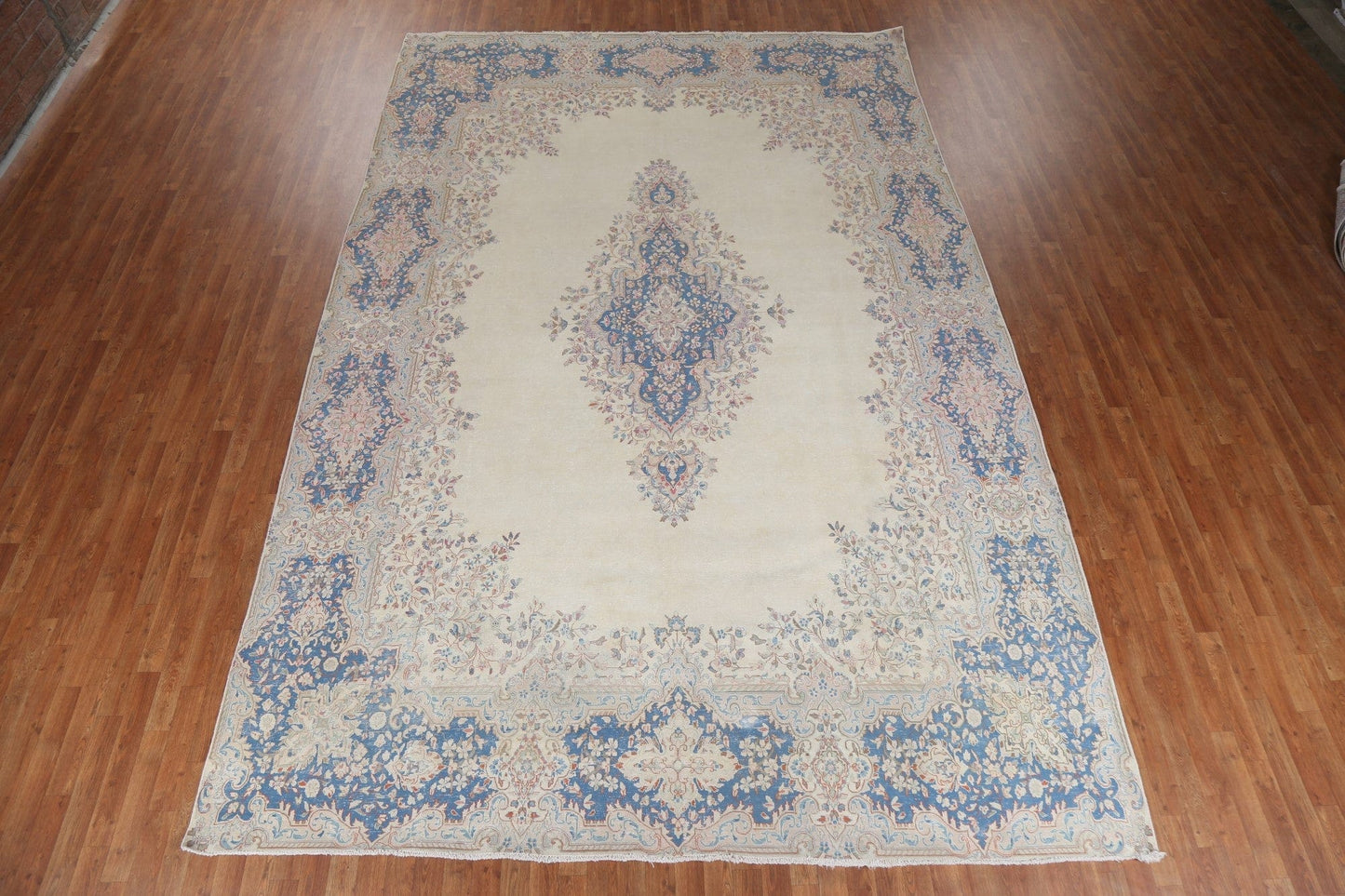 Medallion Kerman Persian Area Rug 10x14