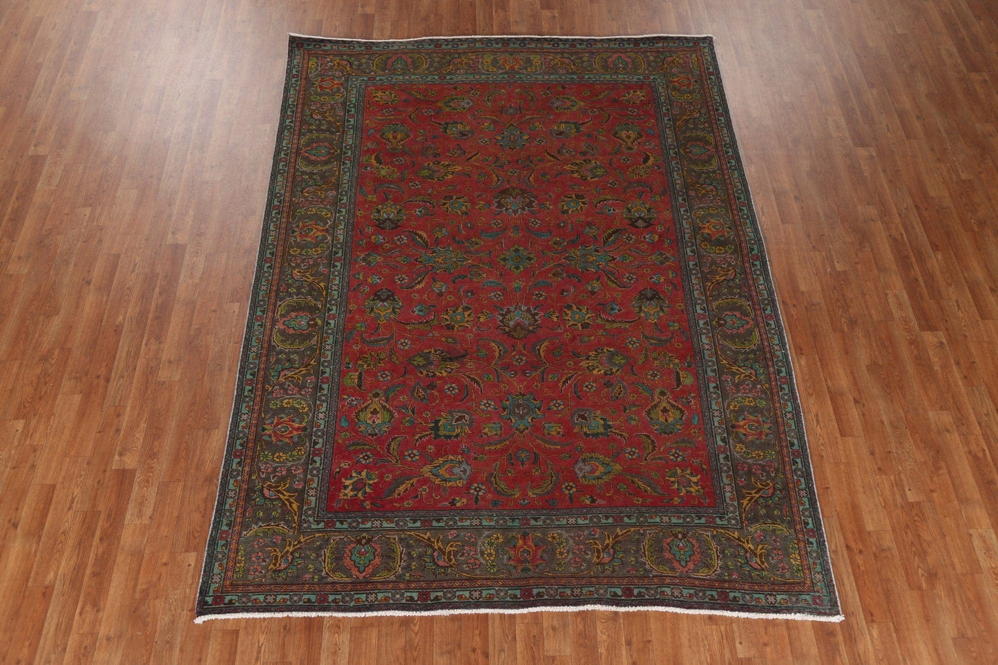 Hand-knotted Tabriz Persian Area Rug 7x9