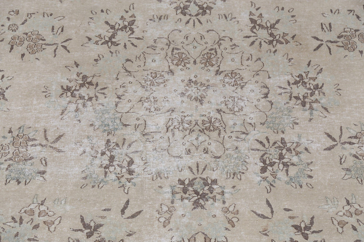 Distressed Floral Kerman Persian Area Rug 7x10