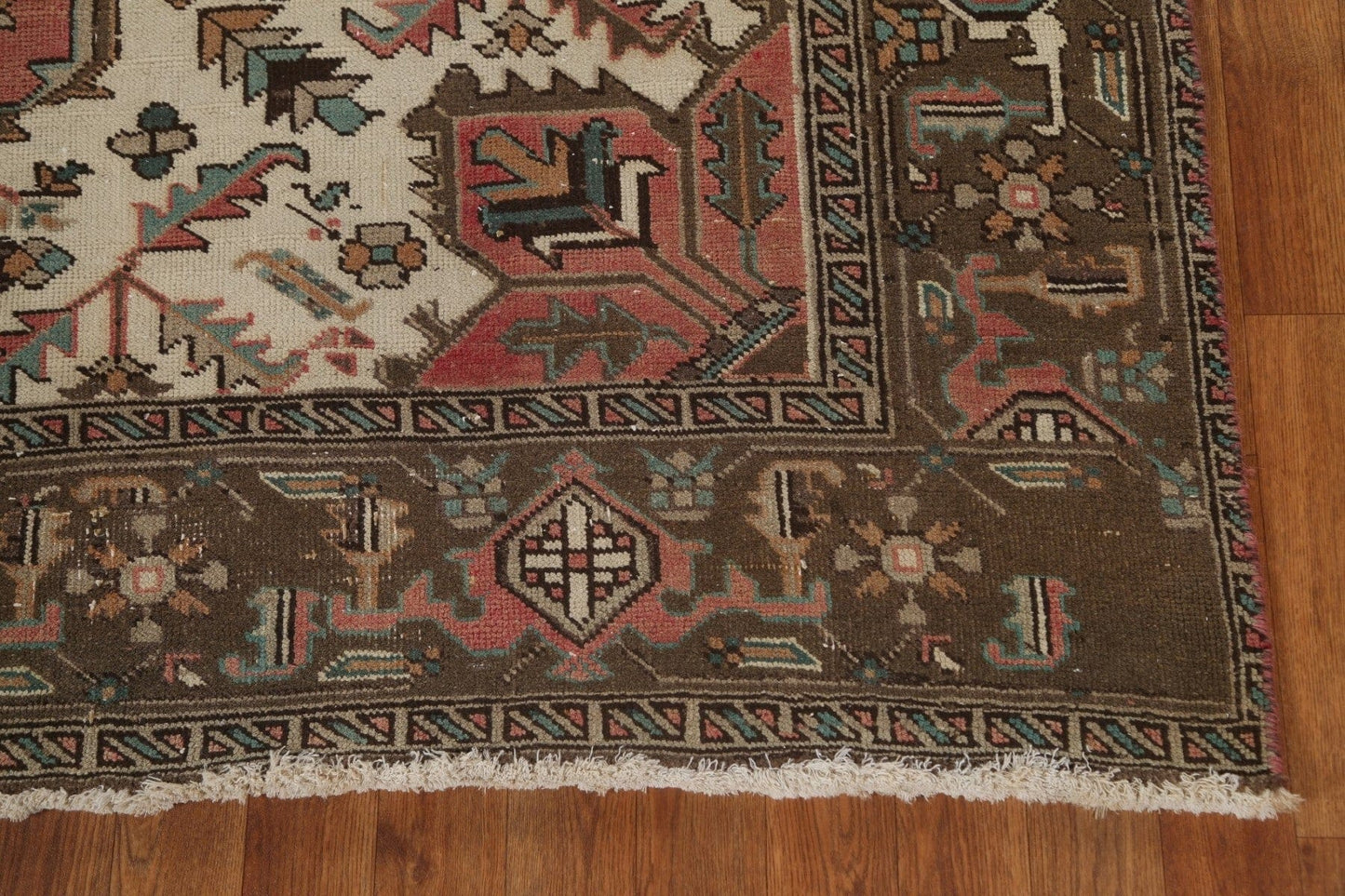 Vintage Geometric Heriz Persian Area Rug 6x9