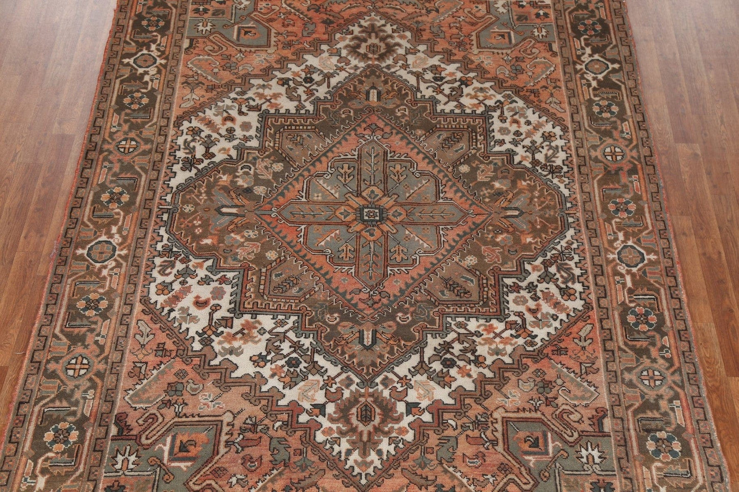 Vintage Geometric Heriz Persian Wool Rug 7x10