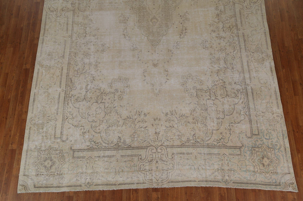 Distressed Floral Kerman Persian Area Rug 9x16