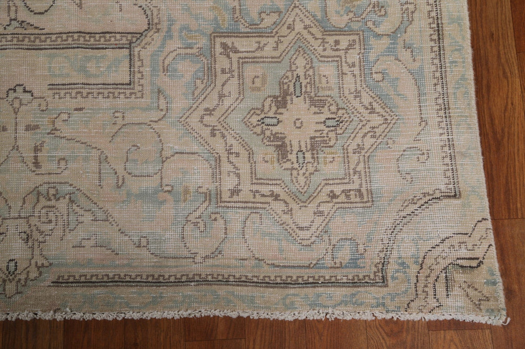 Distressed Floral Kerman Persian Area Rug 9x16