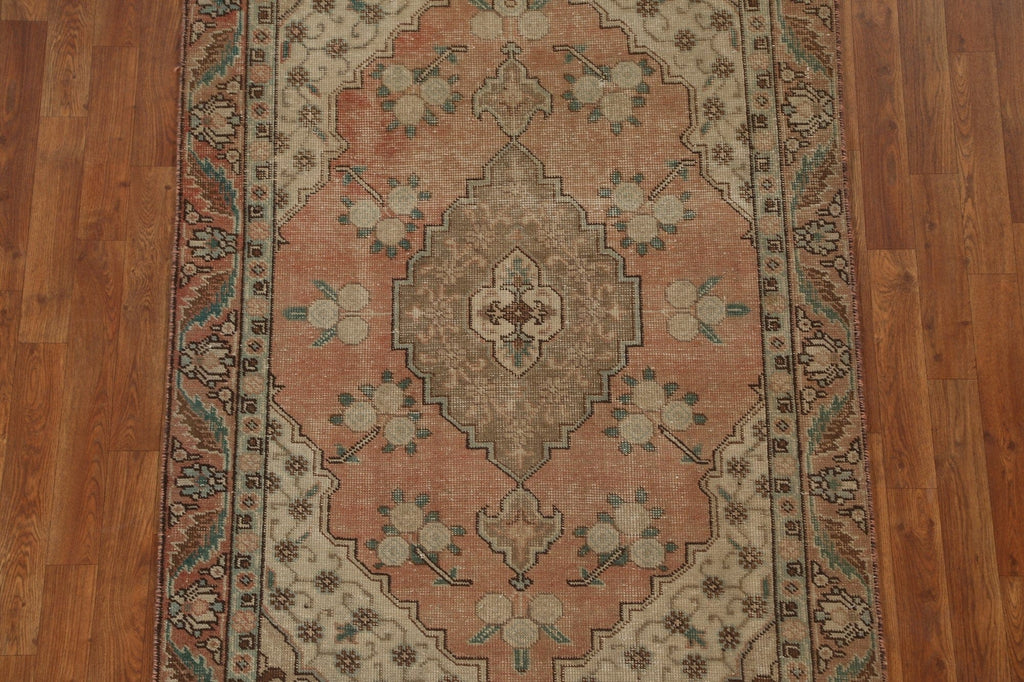 Hand-Knotted Tabriz Persian Area Rug 4x6