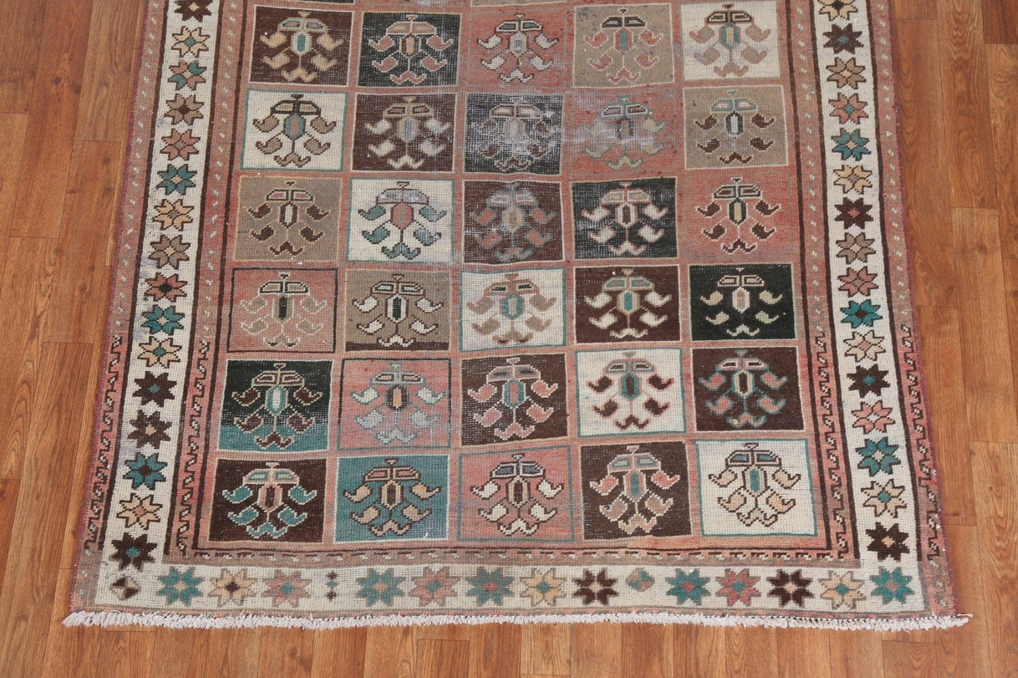 Vintage Geometric Bakhtiari Persian Area Rug 5x9