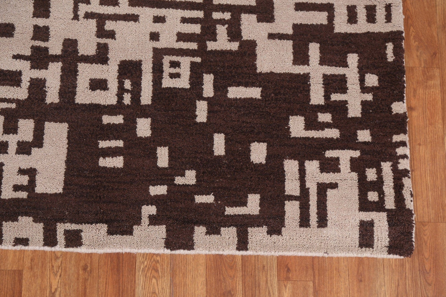 Hand-Knotted Abstract Oriental Area Rug 5x8