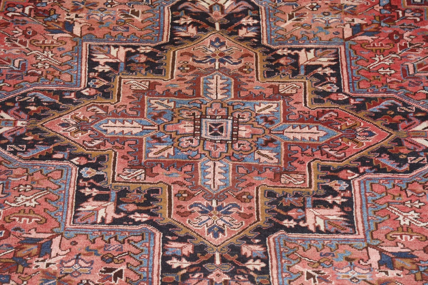 Geometric Wool Heriz Persian Area Rug 9x11