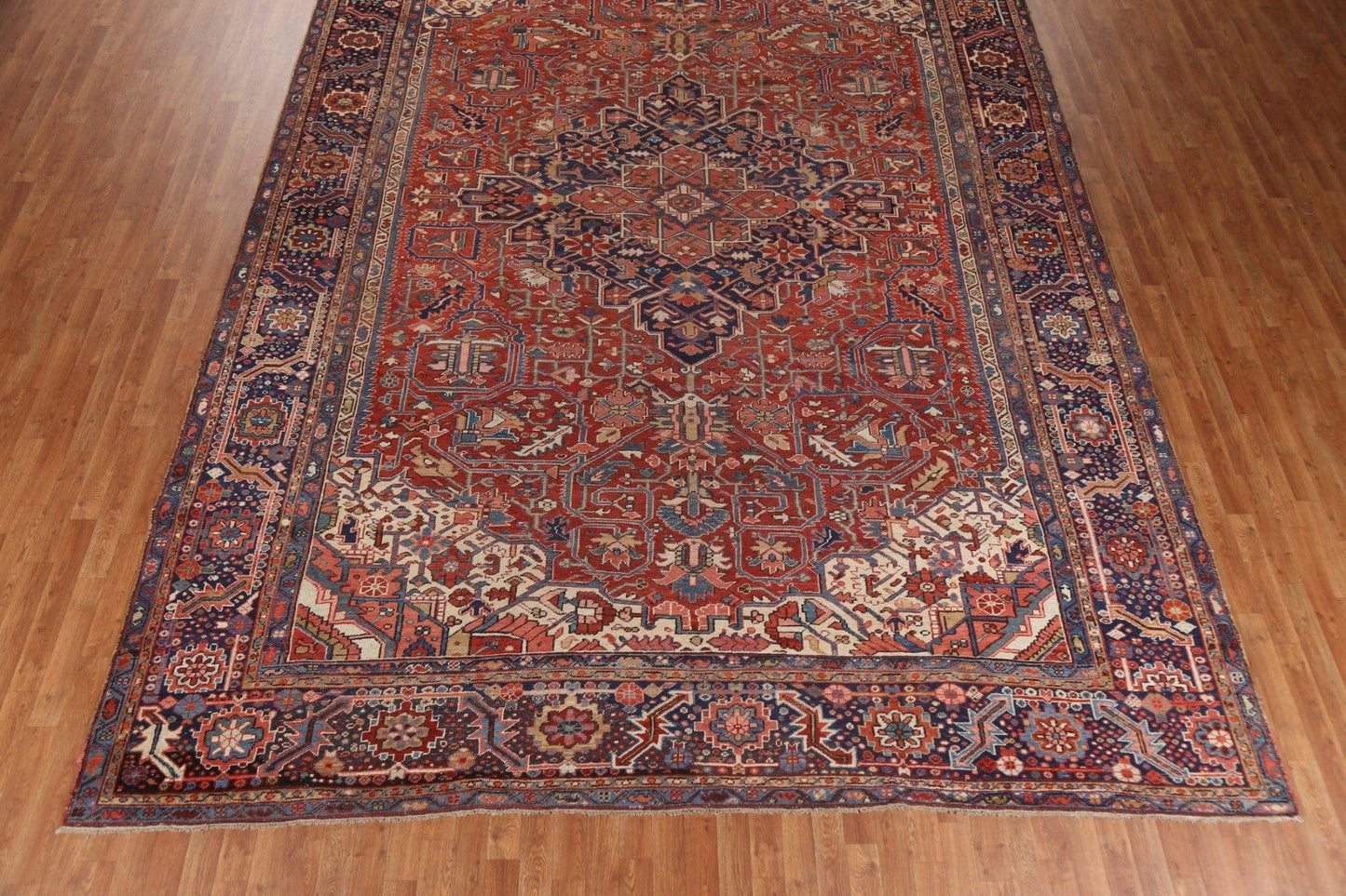 Antique Vegetable Dye Heriz Serapi Large Persian Rug 11x15