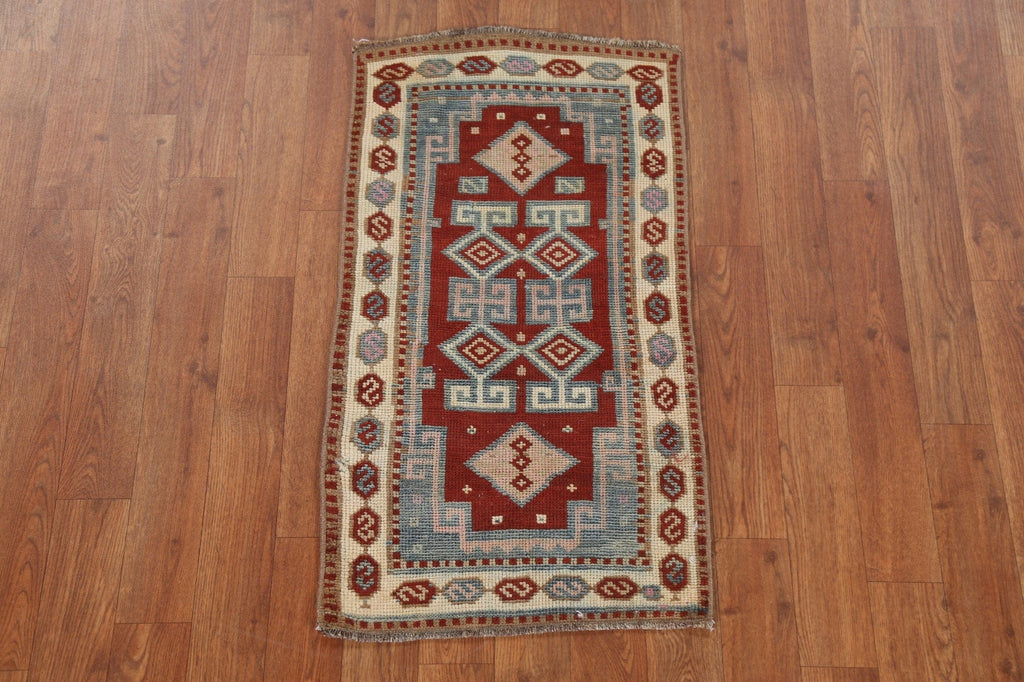 Vegetable Dye Red Oushak Wool Turkish Rug 1x3