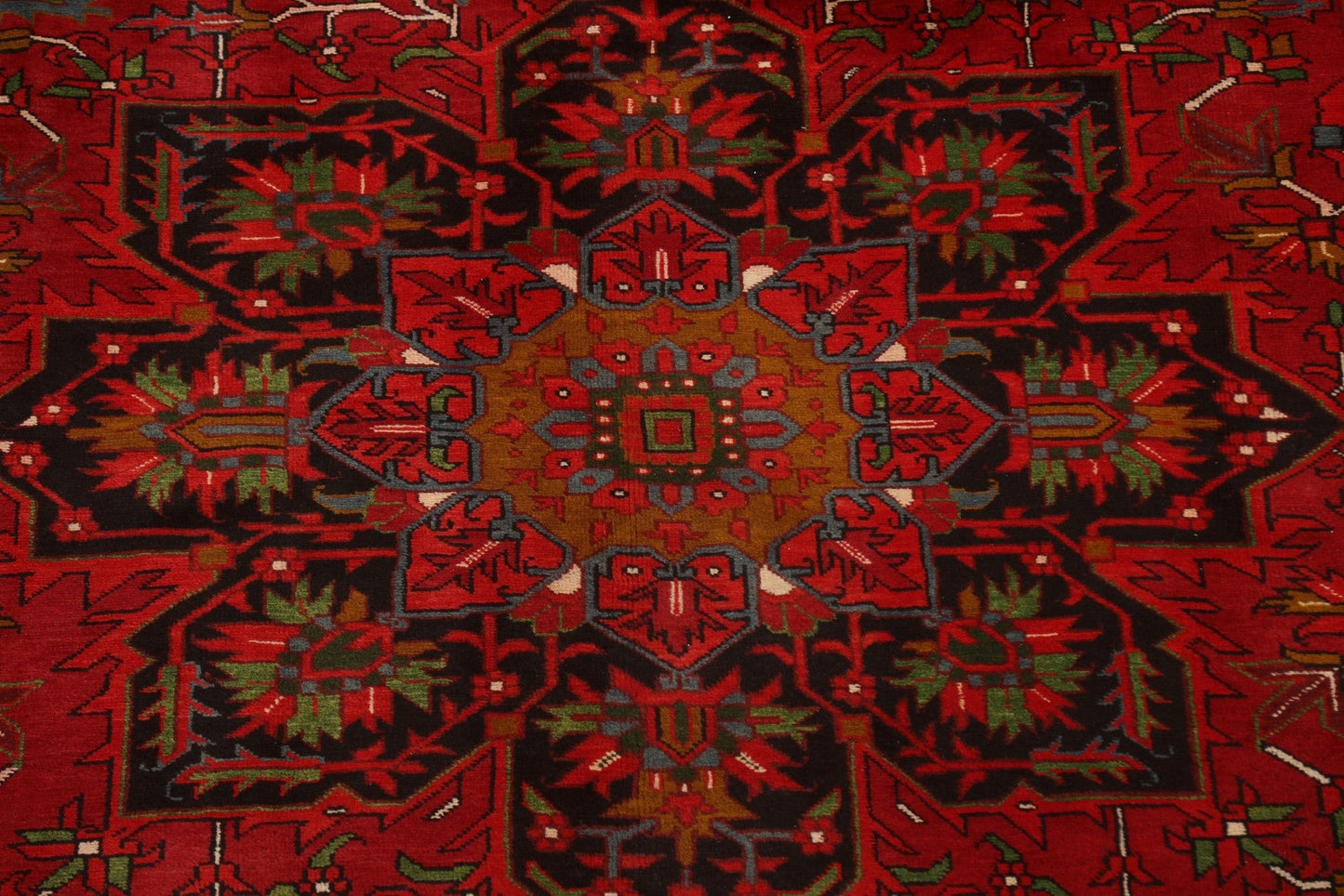 Vintage Red Wool Heriz Persian Area Rug 8x11