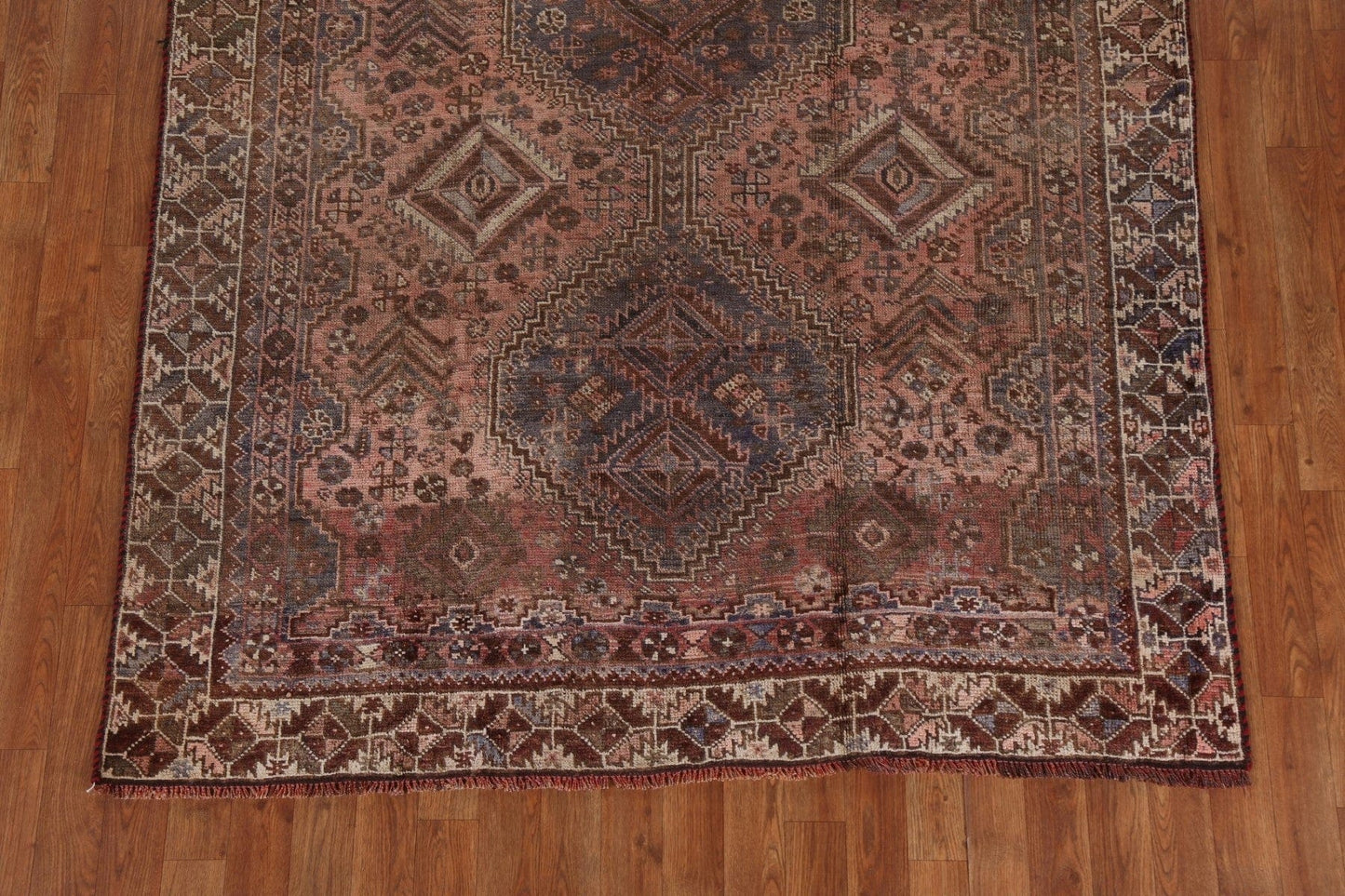 Antique Wool Shiraz Persian Area Rug 5x8