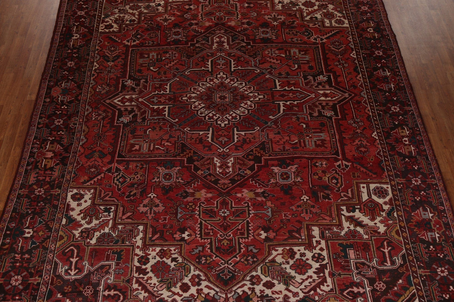 Hand-Knotted Wool Heriz Persian Area Rug 10x13