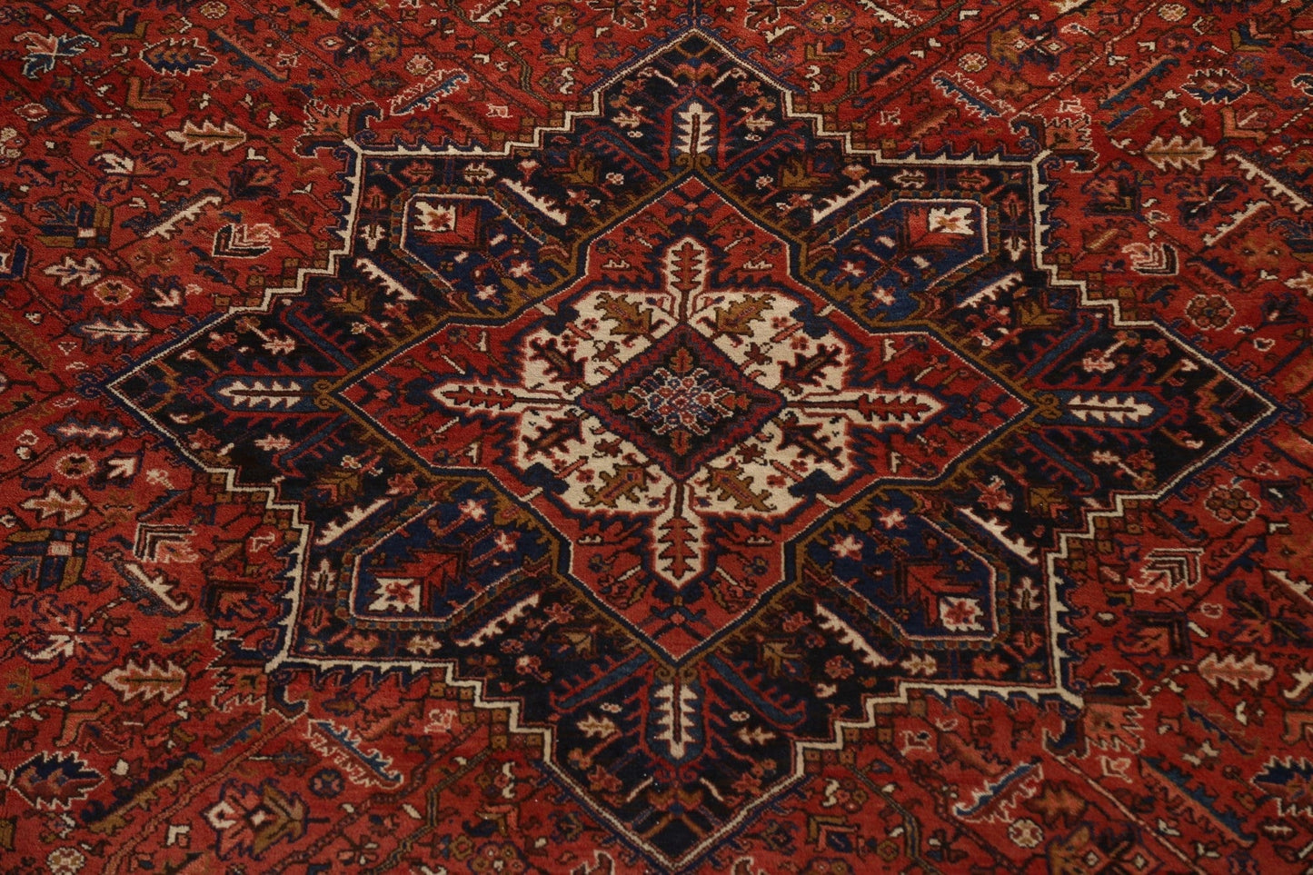 Vegetable Dye Palace Size Heriz Persian Rug 10x18