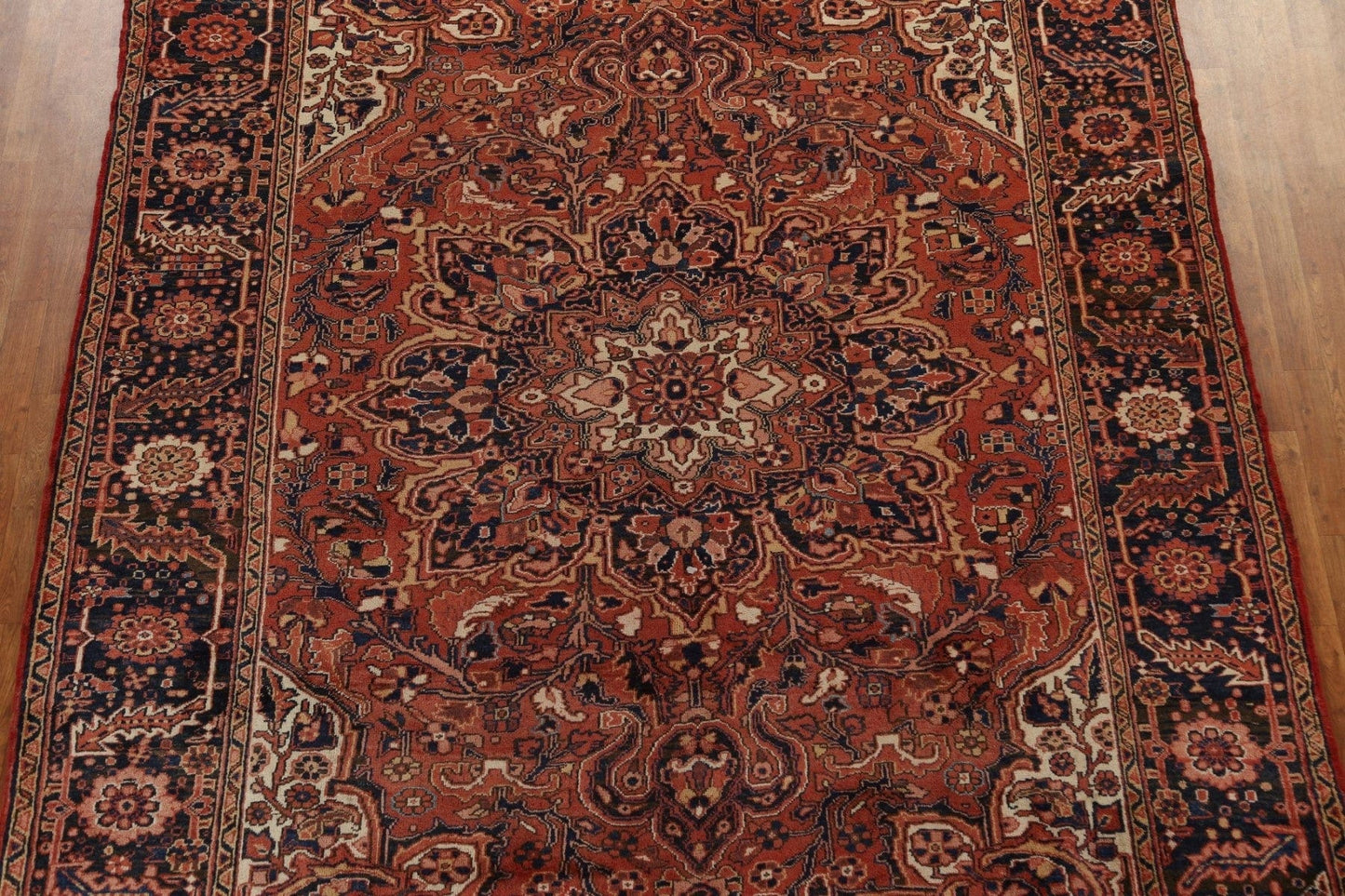 Hand-Knotted Wool Heriz Persian Area Rug 9x11