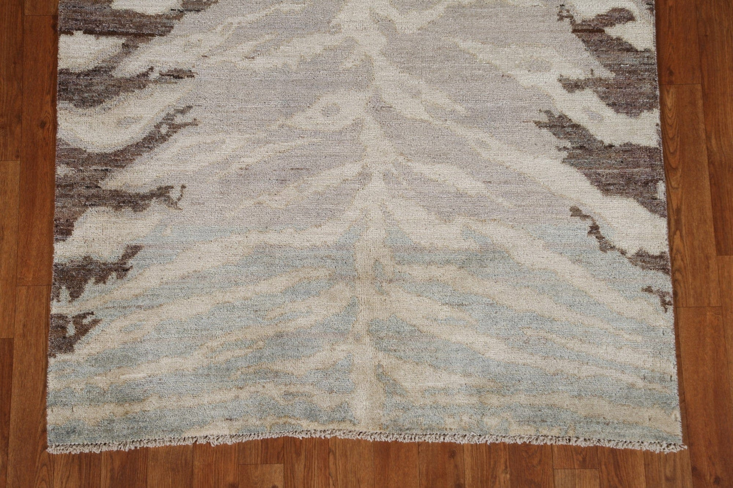 Muted Abstract Oriental Wool Rug 4x5