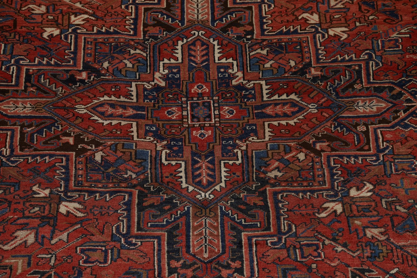 Handmade Wool Heriz Persian Area Rug 8x11