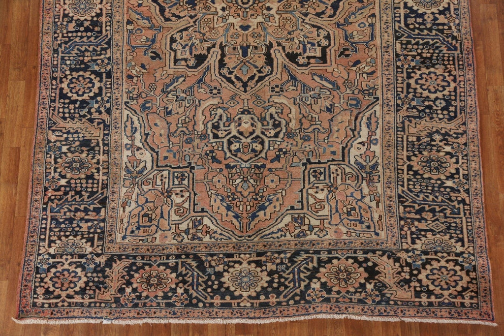 Hand-Knotted Wool Heriz Persian Area Rug 7x11